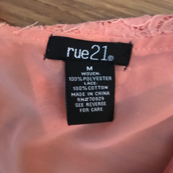 Peach Lace and Chiffon with Lace Pearl Collar - Picture 4 of 4